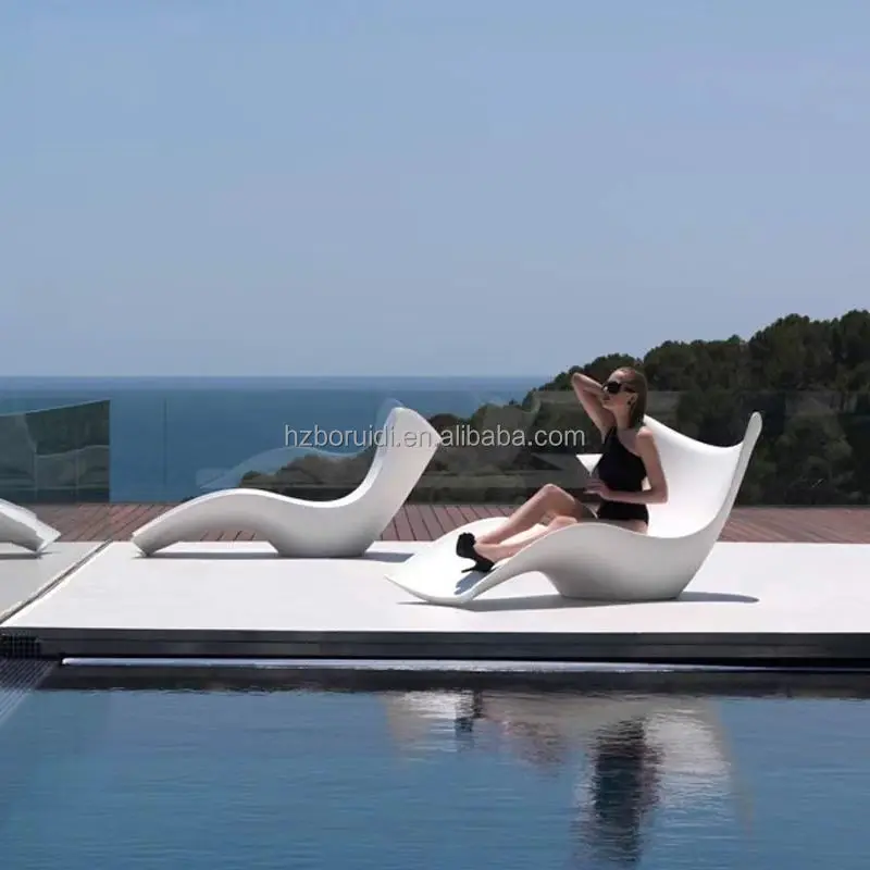 

Outdoor Sun Lounger Purple Pool Lounge Chair