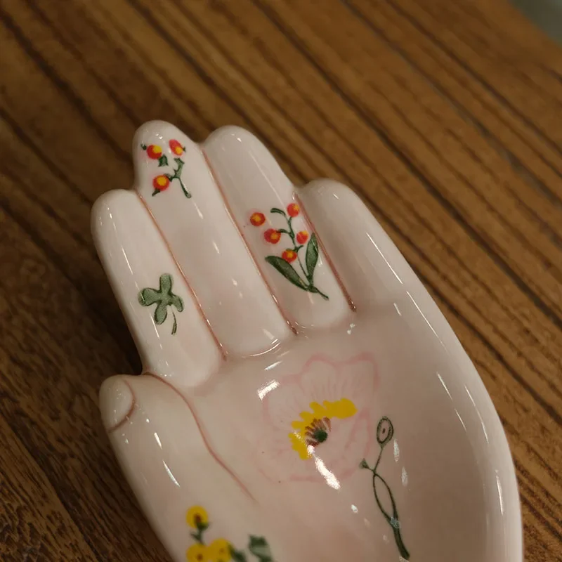 American Hand-painted Ceramic Palm Creative Tray Mini Desktop Storage Jewelry Dish Handmade Ceramic Crafts Ornaments