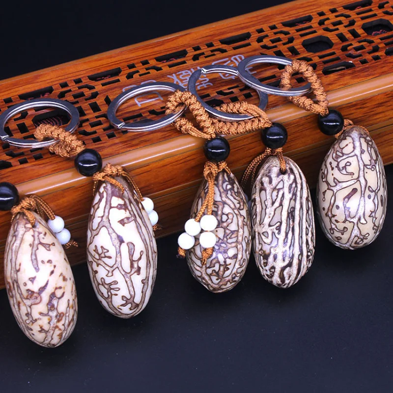 Stall Exhibition Natural a Thousand Eye Bodhi Key Chain Small Size Bodhi Seed Key Chain Pendant Wholesale Key Chain and Key