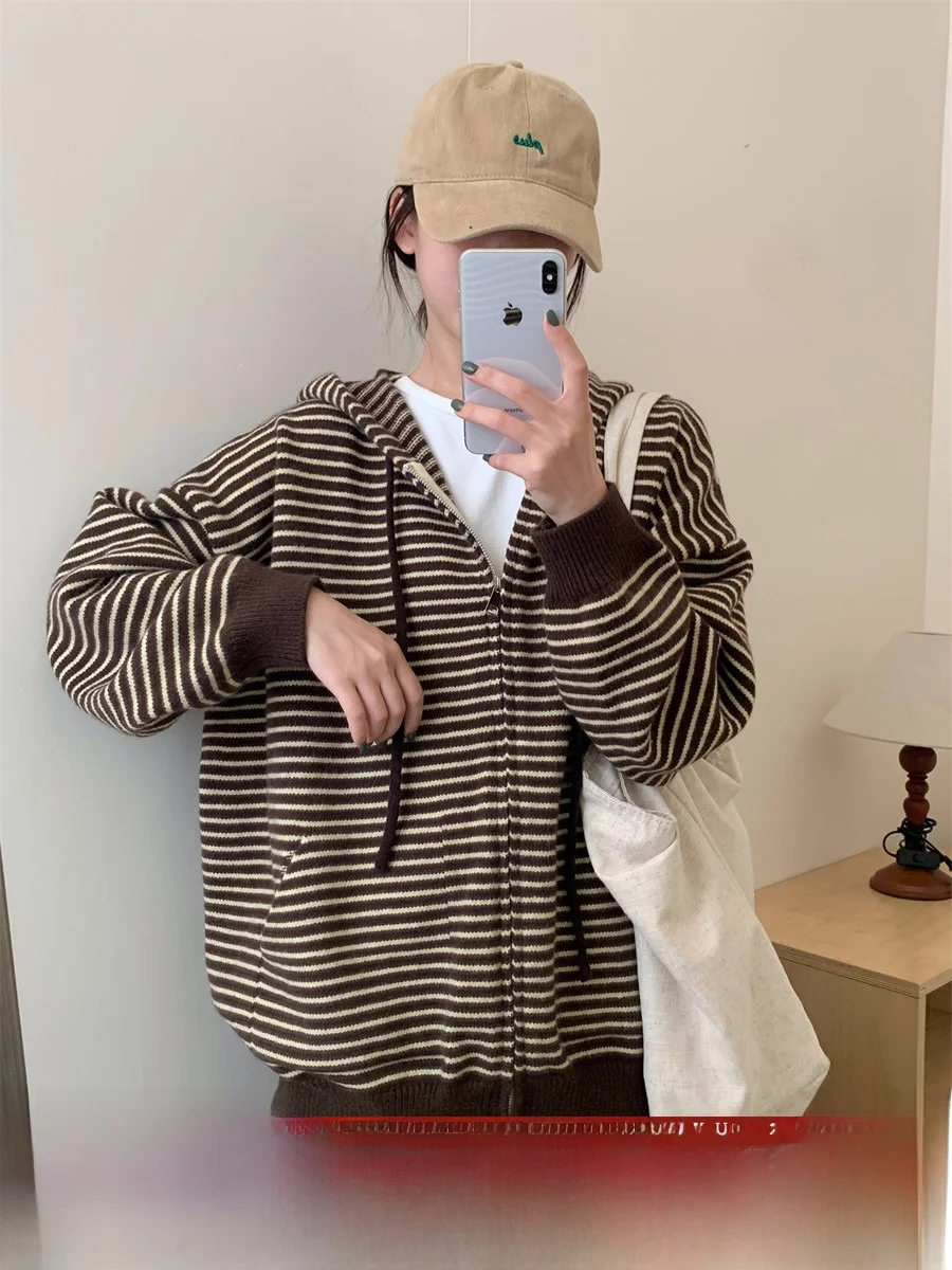 

Korean Design Striped Hooded Open Cardigan Women's Casual Age-Defng Faionable Versatile Top for Autumn 2025