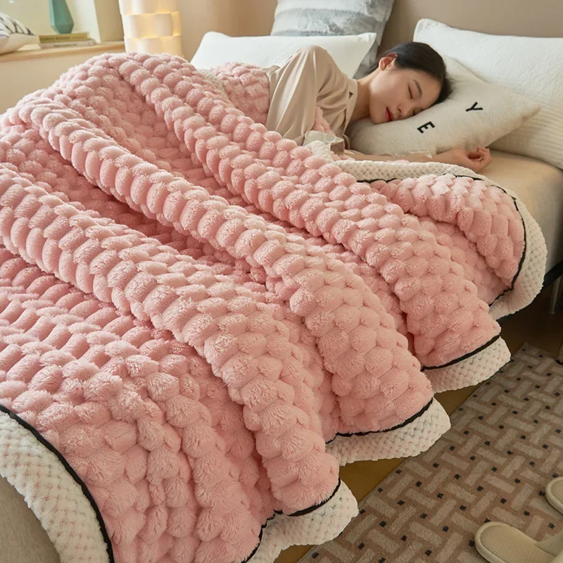 1pc Luxury Microfiber Blanket for Travel Sofa Bed Office Soft Lightweight Multifunctional Plush Blankets for Spring Autumn Plaid