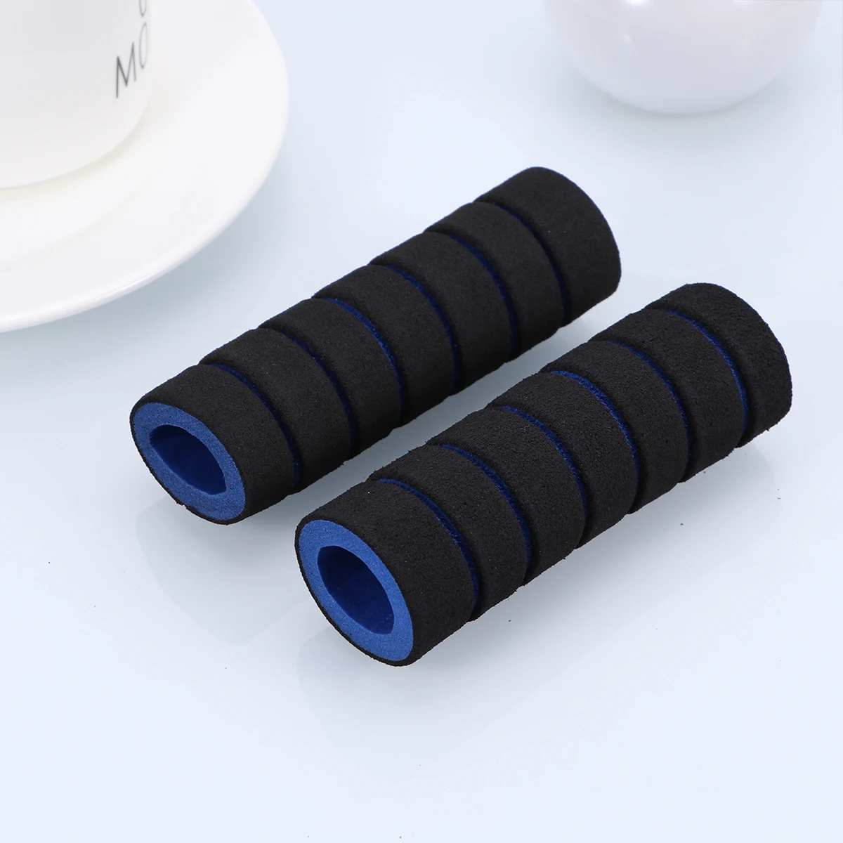 

Universal Handlebar Grips for Bike Scooter Mountain Urban Tricycle Non Grip Covers Comfortable Shockproof Ergonomic