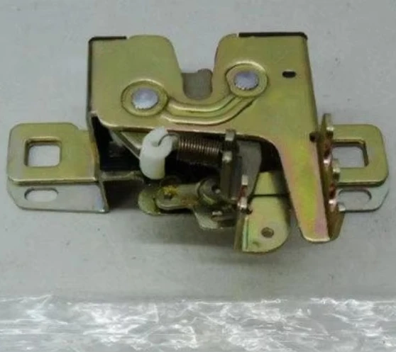Suitable for AstonMartin Rear HoodL ock DBS Trunk L ock Rear Trunk Lo ck Block Vantage Rapide1R126710148 HY5316700AG 4G436410063