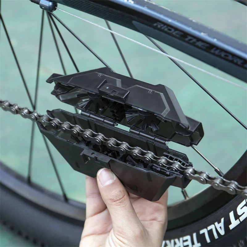 

Portable Bicycle Chain Cleaner Strong Magnetic Cycling Chain Scrubber Cleaner For Road Bikes Mountain Bike Cleaning Brush Box