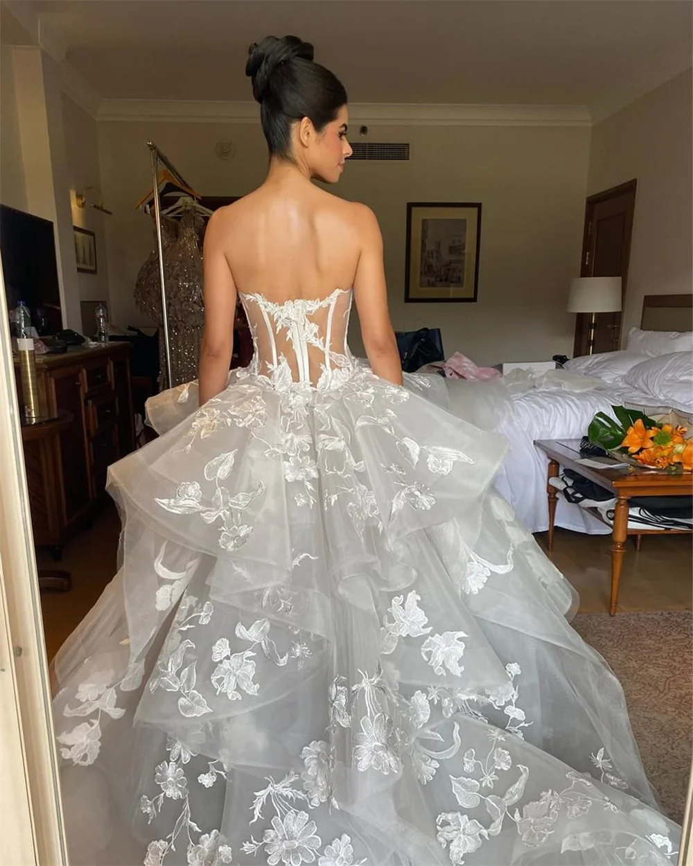 Vestidos de novia elegantes personalizados con cuello en forma de corazón de Tokio, vestidos de novia sin mangas con cremallera de flores, vestidos de novia de tul blancos de corte a