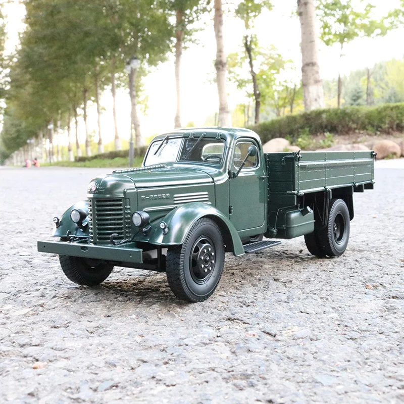 Century Dragon Original Factory Car Model Jiefang CA10 Crane Old Jiefang CA10 Truck 1:24 Simulation Alloy Car Model