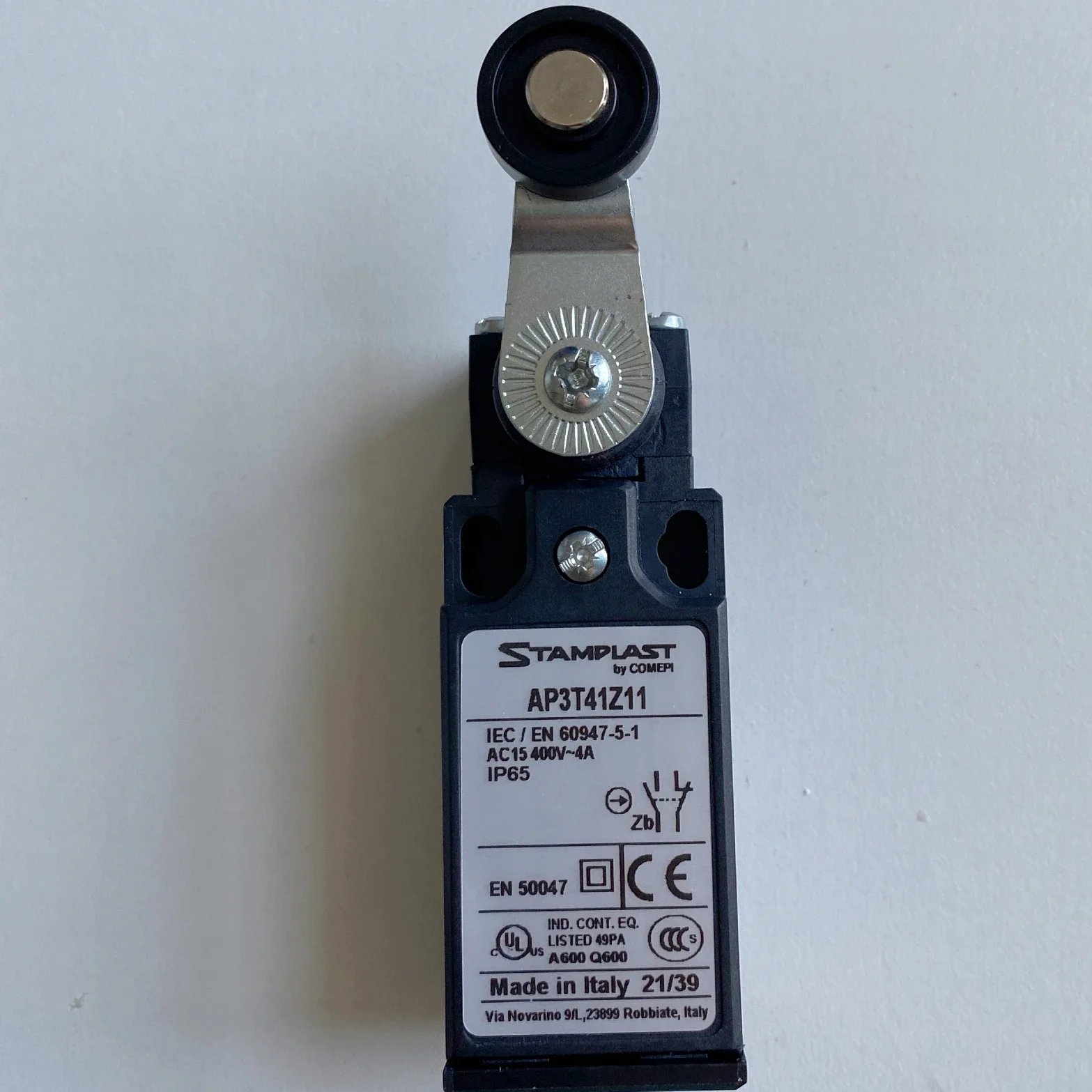New original COMEPI AP3T41Z11 limited switch