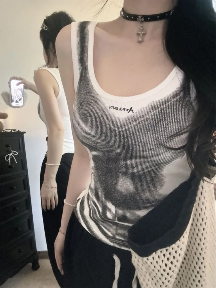 

Summer 2025 Girls' Hot Contrast Color Printed Personalized T-shirt Sleeveless Design Fashionable, Millennium Subculture Cool Gir