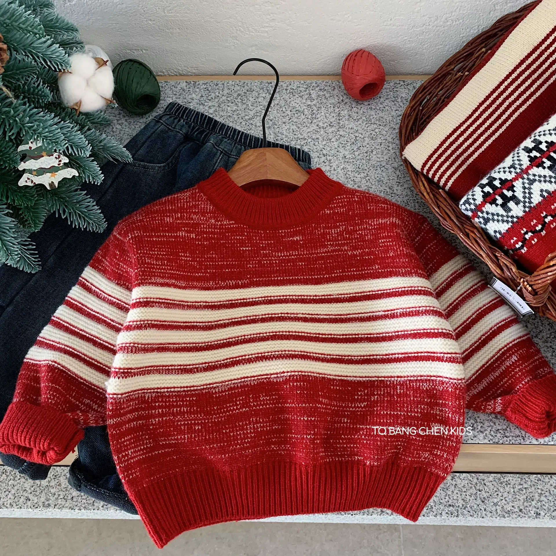 

Kids Clothes Sweaters Winter New Style White Stripe Red Round-neck Pullover Knitted Sweaters Baby Winter Base Layer Tops