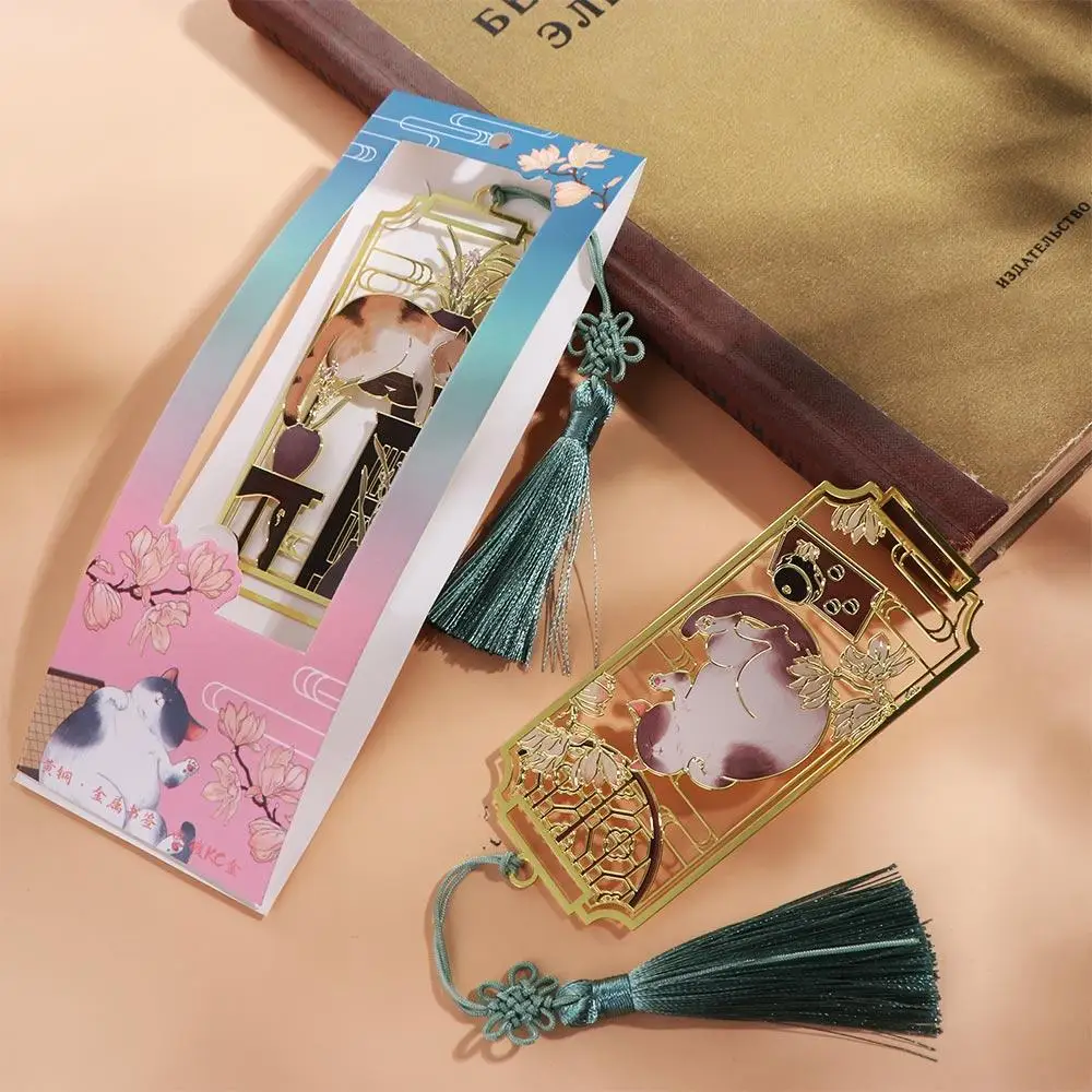 Cartoon Marker Animal Bookmarks Stationery Students Library Reading Tools Chinese Hollowed Out Metal Cat Bookmarks Souvenirs