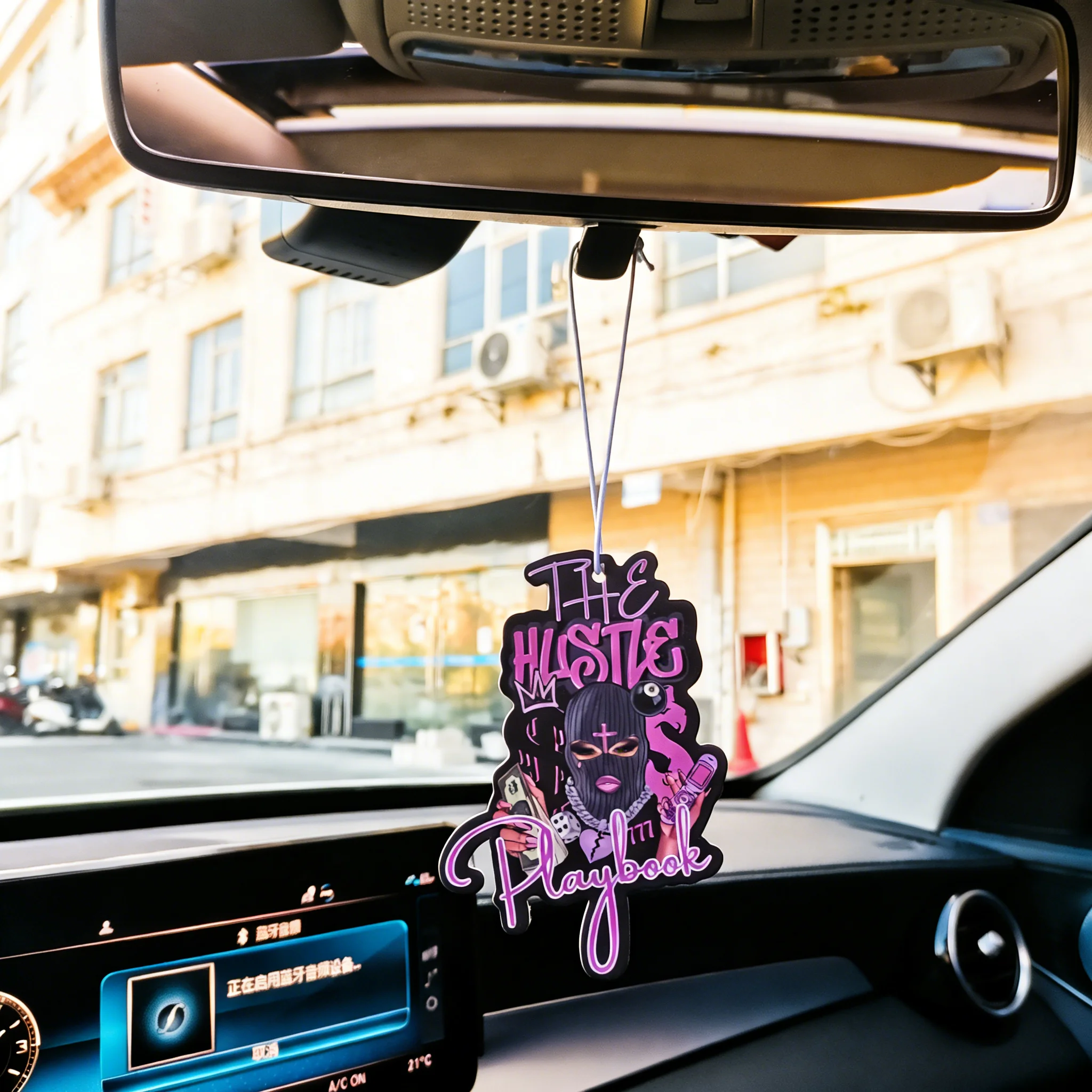 車用芳香剤 ドルデザイン 吊り下げ式バックミラー香水 香り付 - Car Accessories Juicy Couture のレビューと価格