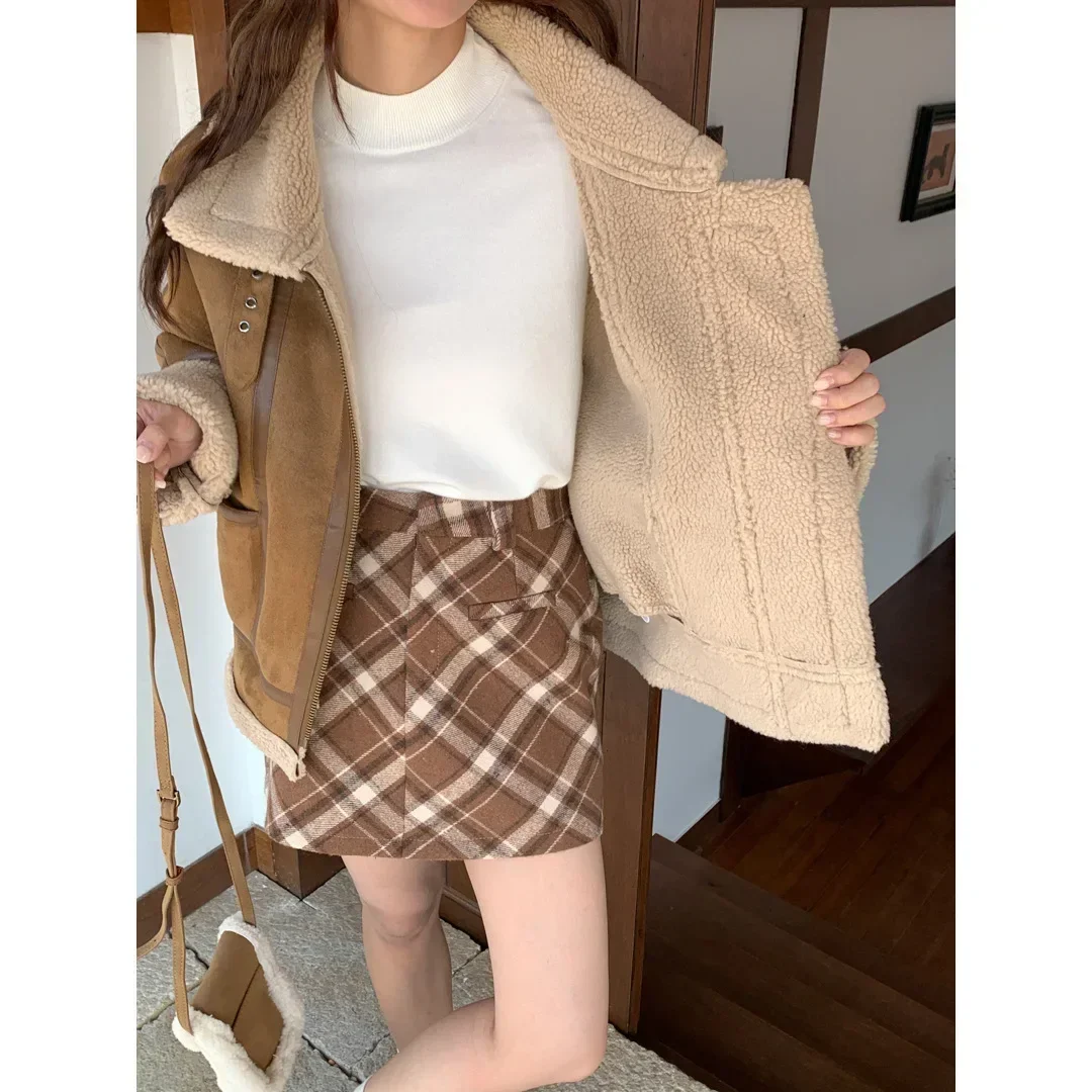 

Brown Korean version loose thickened locomotive suit women's short lamb wool coat cotton coat winter new