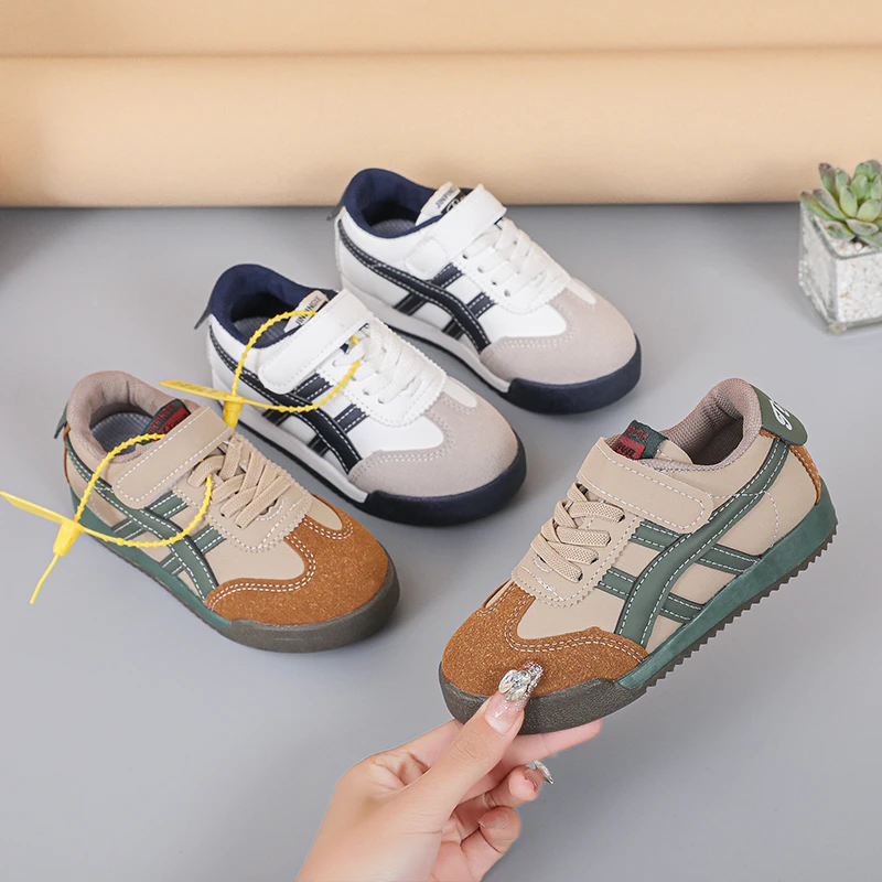 

Fashion Children's Sneakers 2025 New Boy Lightweight Breathable Sport Running Shoes Girls Soft Bottom Casual Shoes Student Shoes