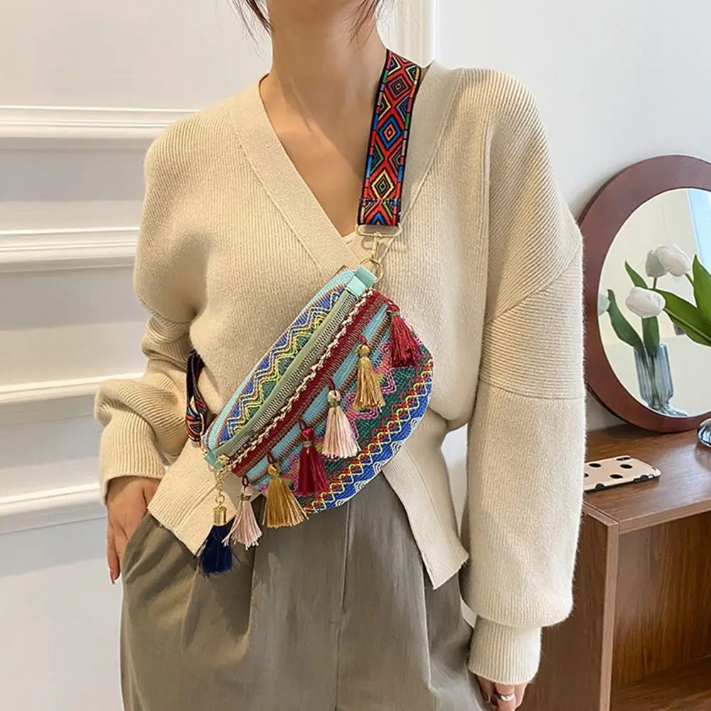 Handbag Breast Bags Geometric Korean Style Woven Bag Women Bag Large Capacity Bag Bohemian Shoulder Bag Fringe Waist Bags