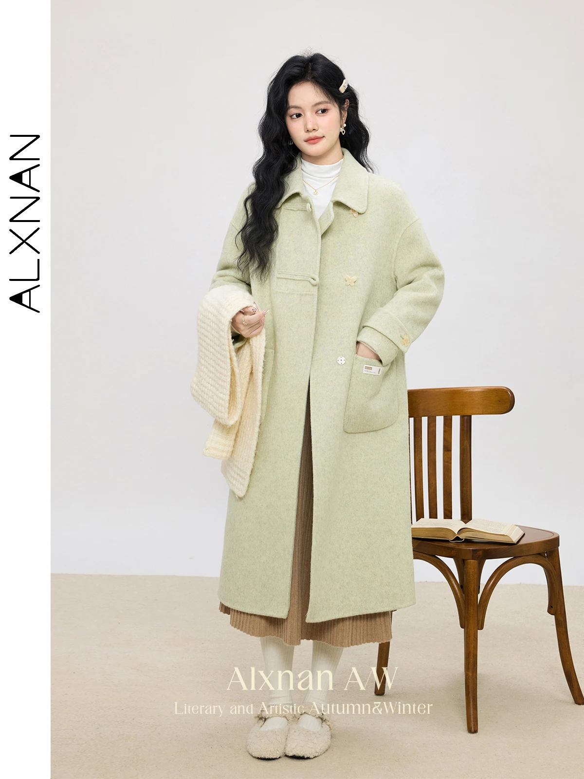 ALXNAN Women's Commuter Woolen Coat Trendy Polo Collar Long Sleeve Butterfly Buttons Coats Fall Winter Straight Outerwear L51511