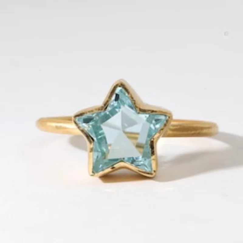 1 Piece Gold Color Inlaid Sky Blue Star Shaped Synthetic Zircon Engagement Ring Ladies' Elegant Anniversary Jewelry Gift