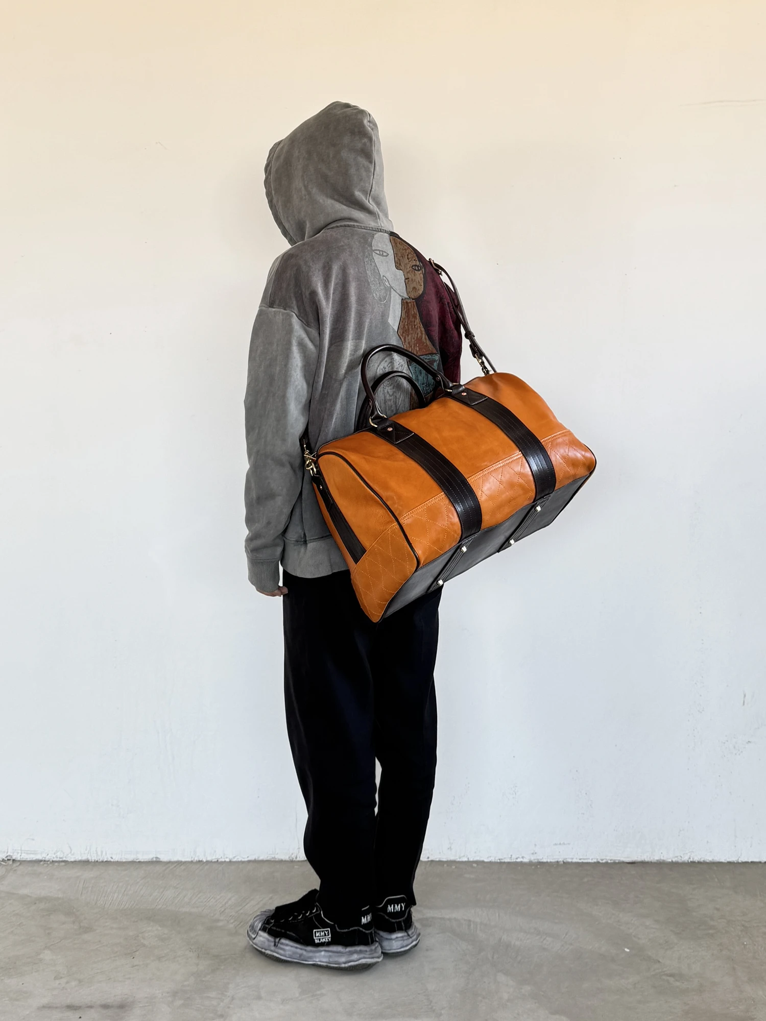 Simple vintage high quality vegetable tanned cowhide men travel bag outdoor sports fitness genuine leather handbag crossbody bag