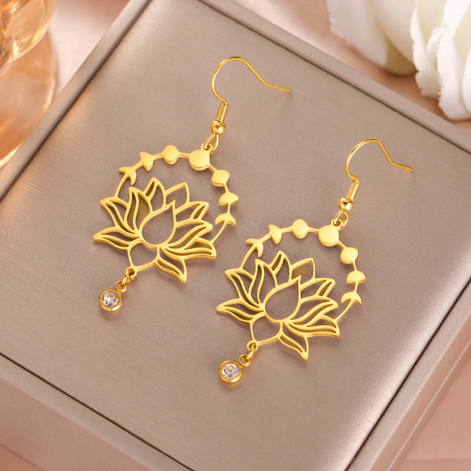 Yoga Lotus Earrings Stainless Steel Women\'s Retro Religious Buddhist Talisman Pendant Halloween Jewelry Gift Wholesale