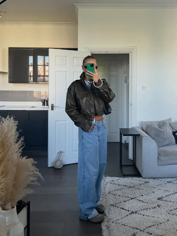 Women Solid Lapel Short Leather Jacket Casual Stand Collar Full Sleeve Zipper Buckle Warm Jackets 2025 High Street Outwear New