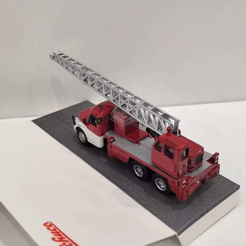 Schuco 1:87 Skala HO TATRA T148 KRANWAGEN Metalowy Model Samochodu Symulacyjny Statyczny Kolekcjonerski Dekoracyjny Prezent Pamiątkowy na Święta