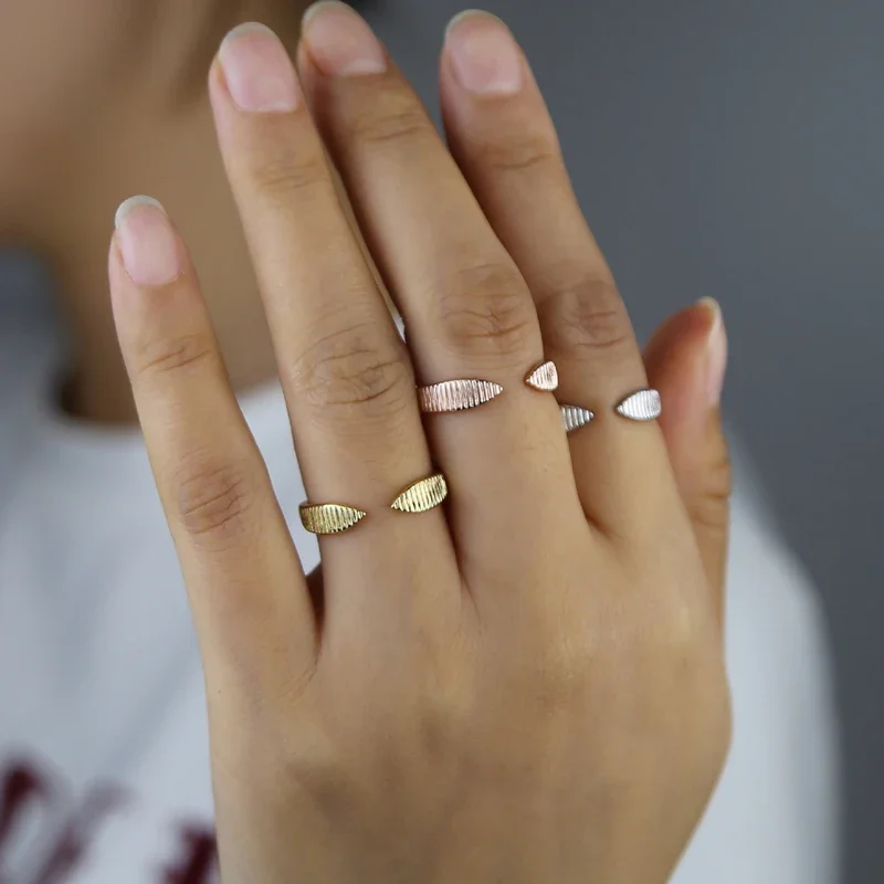 High Quality Open Adjusted Women Rings 3 Colors Geometric 2024 Hot Fashion Trendy Finger Jewelry