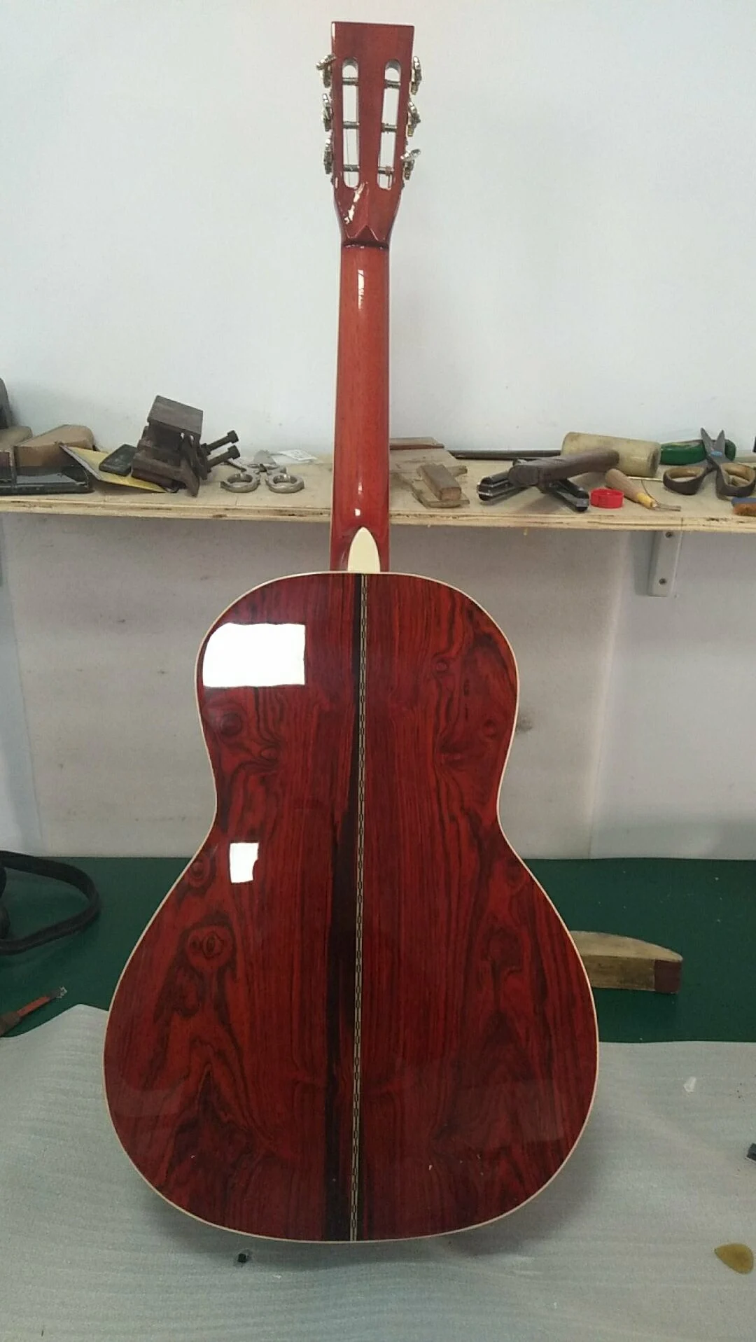 000-45 Deluxe, 5A massives Cocobolo / massive europäische Fichte – 12 Bünde – Stahlsaitengitarren Salon OOO-Gitarre individuell anpassbar