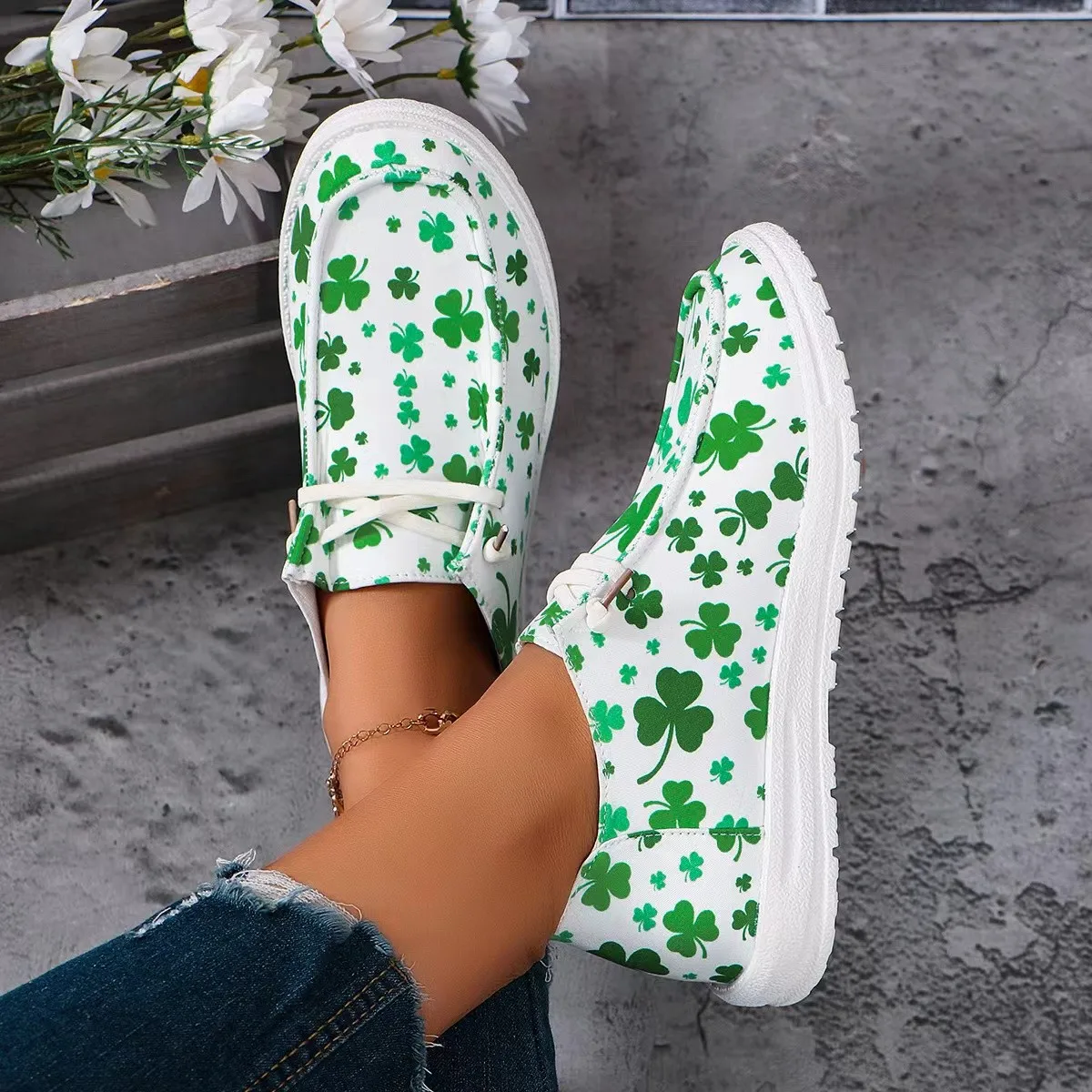 

Women's Clover Print Loafers, Slip On Lightweight Soft Sole St. Patrick's Day Shoes, Low-top Walking Canvas Shoes