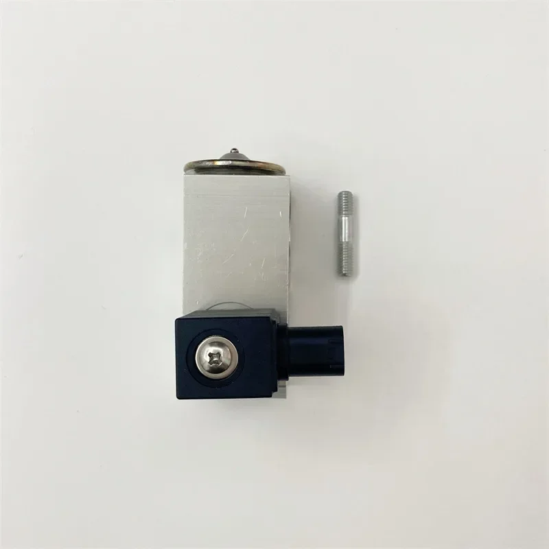 Expansion Valve Auto Part 2228301105 2228300584 For Mercedes Benz S-Class W222 S280 S300 S320 S400 S450 S320 S450 S500 Evaporato