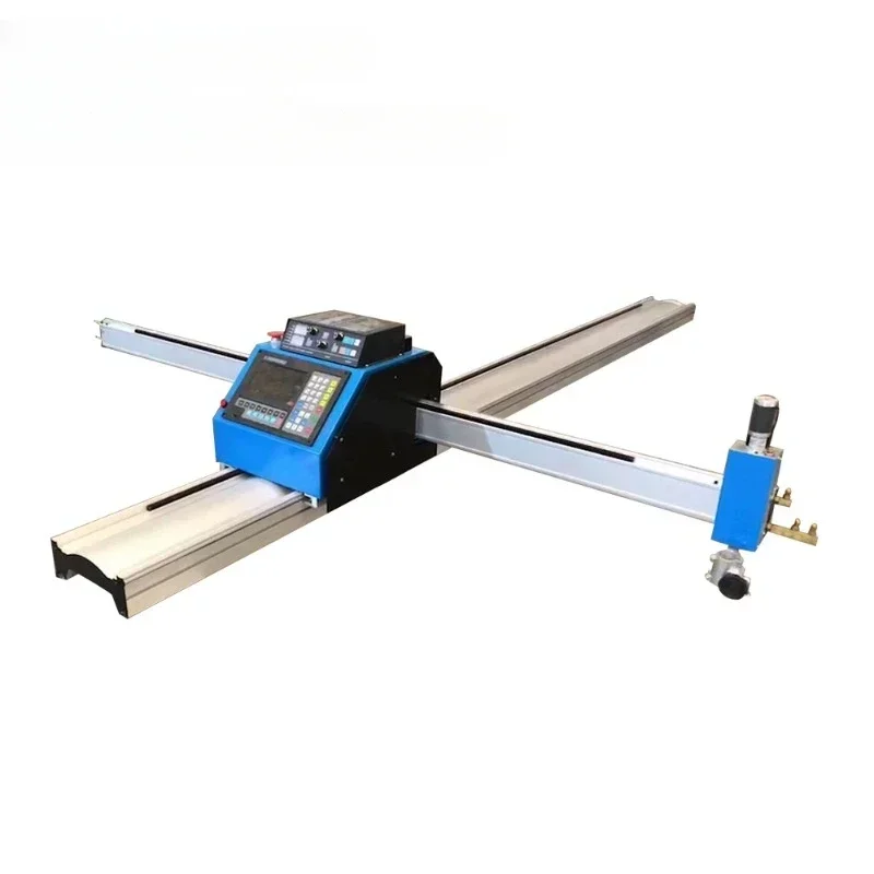 Portable plasma cutter for flame and plasma cutting with Al rail