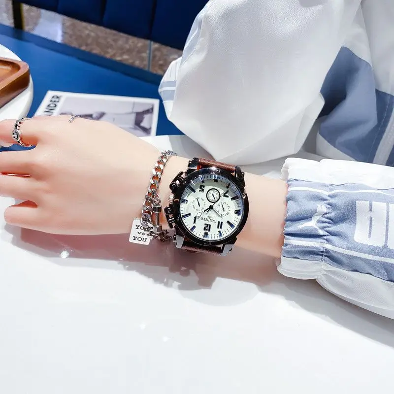 2023Newสไตล์ฮ่องกงนาฬิกาผู้ชายผู้ชายนักเรียนแฟชั่นอินเทรนด์กีฬาAll-Matchนาฬิกาแฟชั่นหน้าปัดขนาดใหญ่