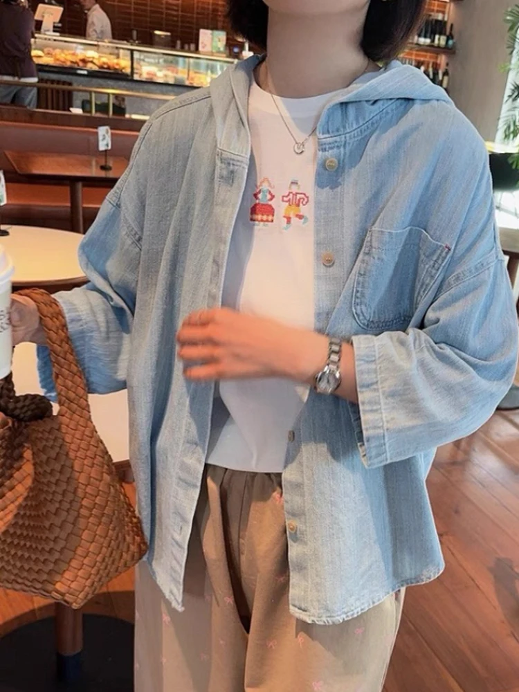 เสื้อคลุมยีนส์ทรงหลวมสำหรับผู้หญิง มีฮู้ด ผ้าบาง เรียบหรู สวมใส่สบายๆ เดินทางไปทำงาน ผ้าฝ้าย แขนยาว สีพื้น ติดกระดุม