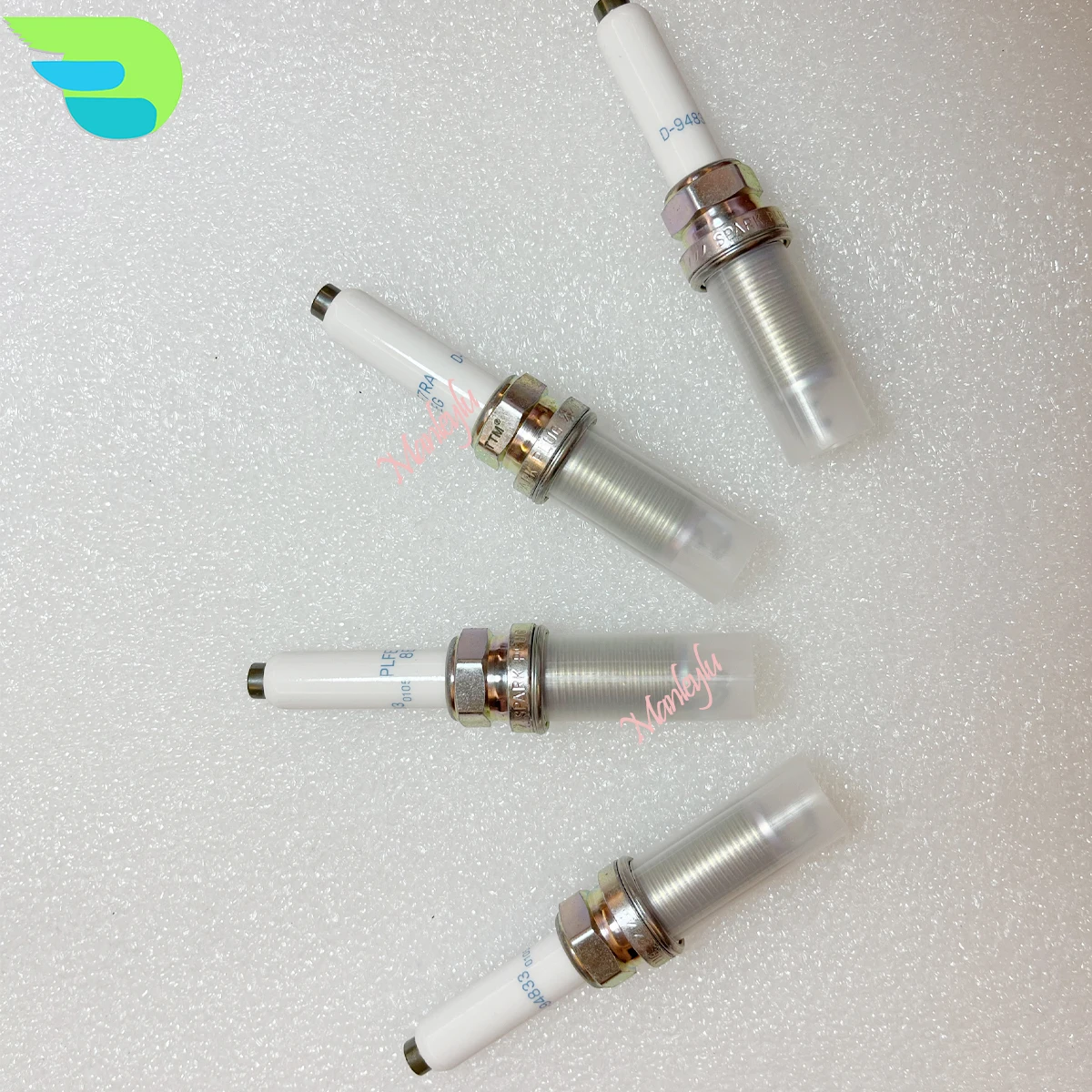 

4pcs DOUBLE IRIDIUM Spark Plug D-94833 FOR Volkswagen CC Tiguan Golf PHIDEON Beetle TALAGON Lamando MAGOTAN VW PLFER7A8EG