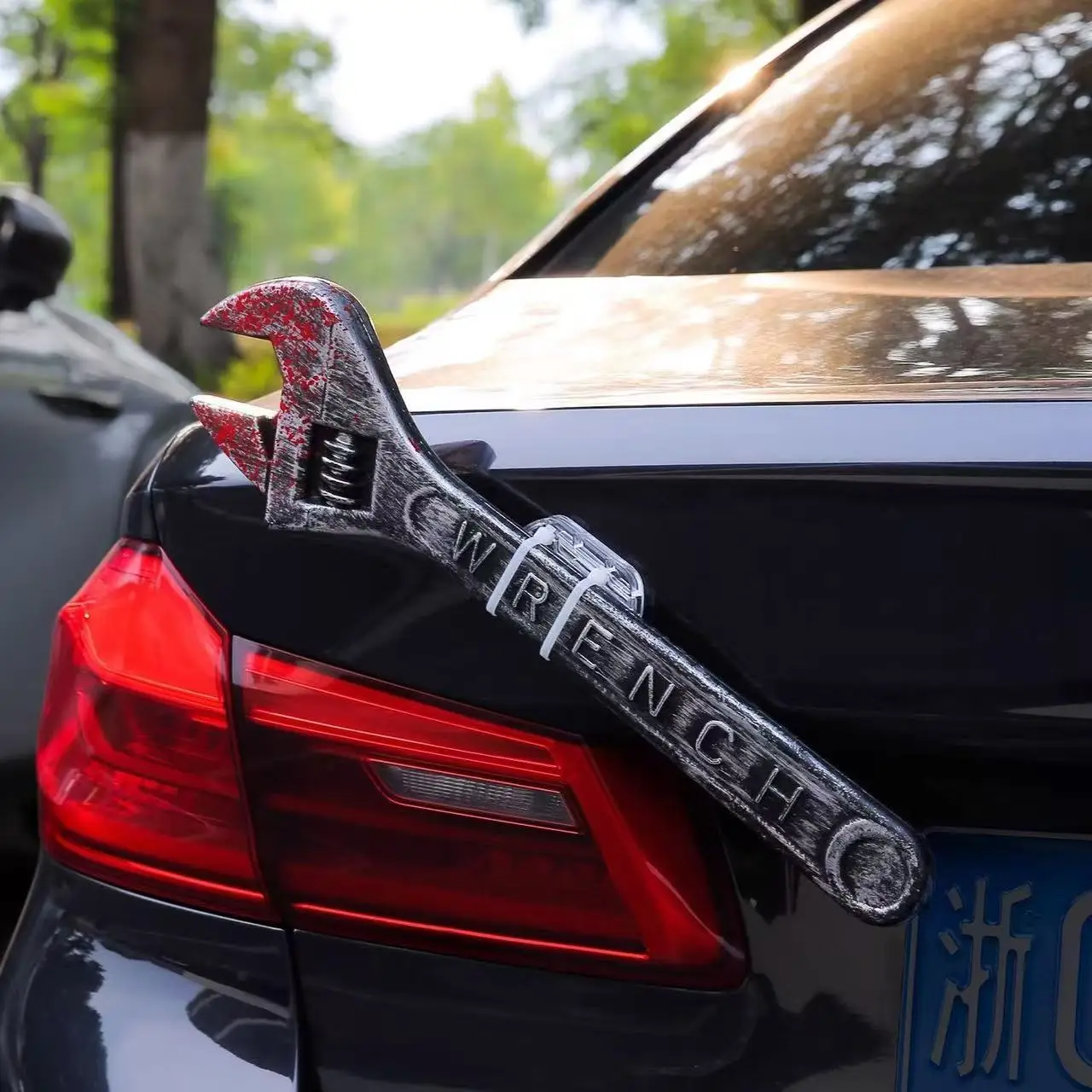 Russian Car Tail Doll Couple's Car Body Electric Car Funny Frog Car External Accessories with Buckle Gift