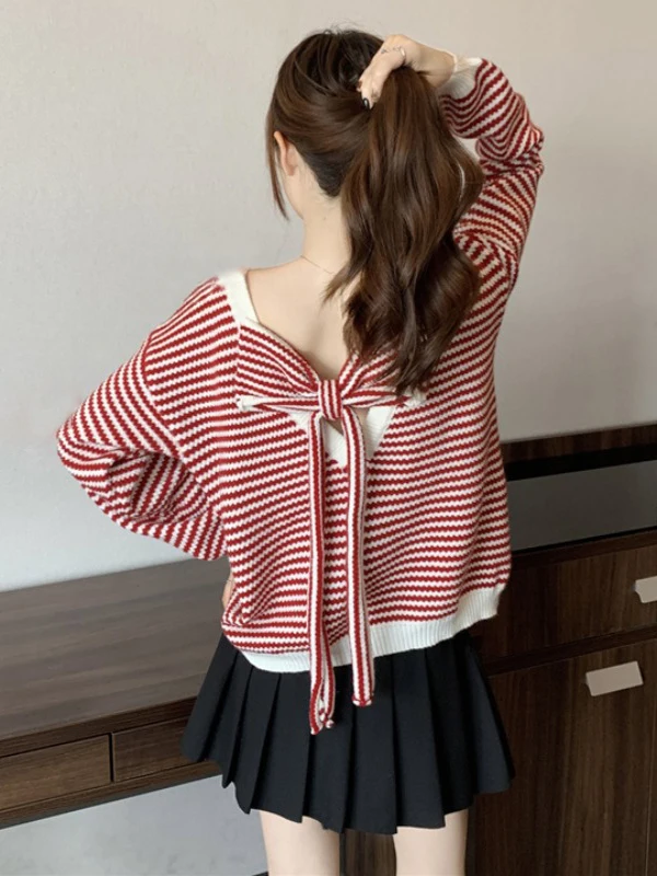 سترة محبوكة مخططة حمراء غير متناظرة للنساء فضفاضة تناسب غير رسمية Sle الكورية Faion با القوس عقدة