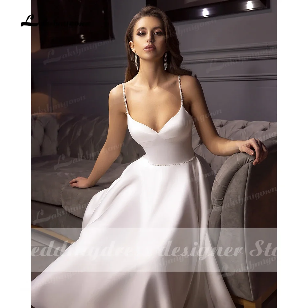 Lakshmigown Semplice senza spalline Abito da sposa corto Robe De Mariage Sweetheart Abito da sposa in raso con perline a metà polpaccio Realizzato su misura