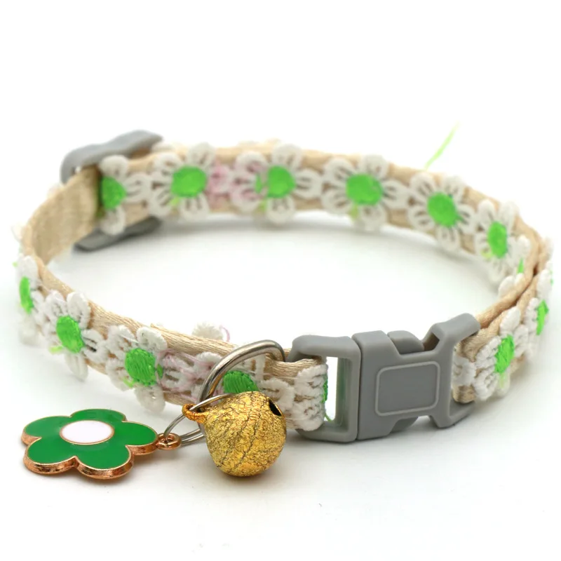 Modisches Regenbogen-Blumen-Katzenhalsband mit Glocke, Kätzchen- und Welpenhalskette, Verstellbare Schnalle, Buntes Spitzen-Kätzchenhalsband, Hundezubehör – Detail 4