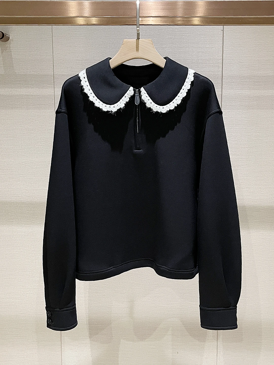 

Кружевная толстовка с капюшоном, повседневная, с открытыми плечами, черная, с элегантным дизайном, удобная, свободного кроя, с длинными рукавами, зимний топ