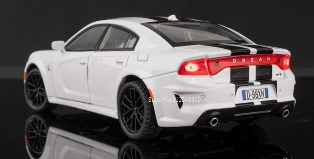 1:32 Maßstab Hellcat Charger Sportwagen-Modell Spielzeug mit Stoßdämpfung, Musik und Licht Supercar-Modelle aus Legierung Druckguss-Spielzeuge Sammlerstück – Detail 17