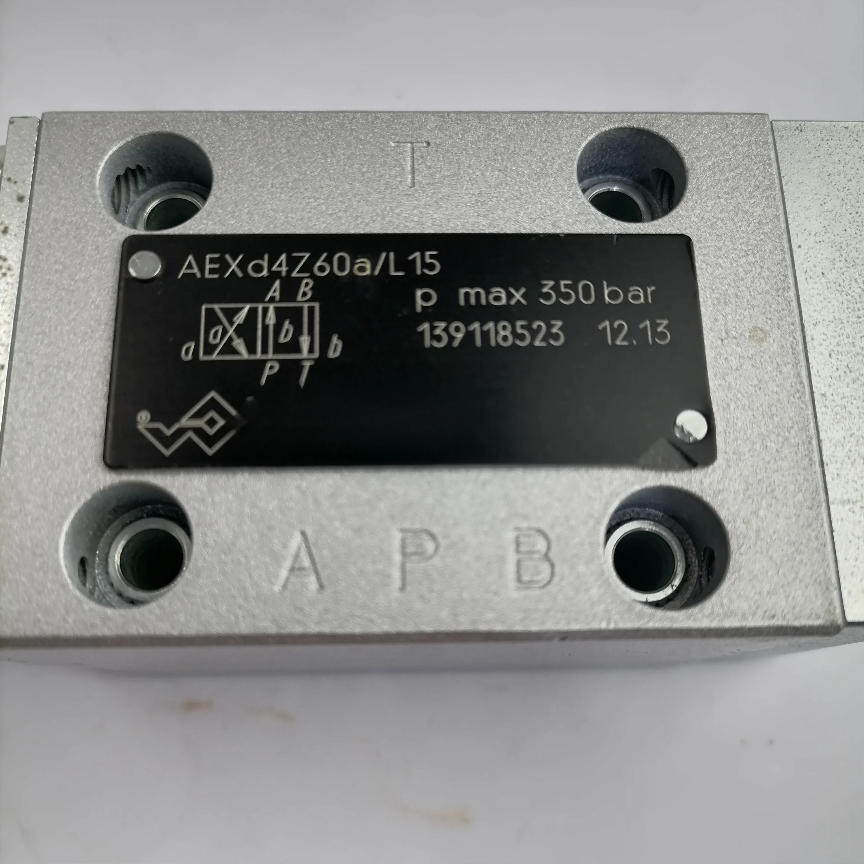 

Hot Sales WANDFLUH Solenoid Operated Poppet Valve AEXd4Z60a/ L15 ( WDYFA06-AB1-G24/L15)