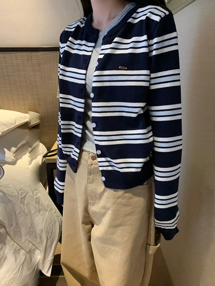 

Chic Vintage round Ne Striped Design Loose Long Sve Knitted Top Women's Faion Autumn New Sle Casual Comfortable Sweater
