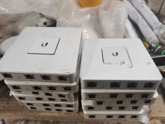 

Подходит для оригинального охранного шлюза Unifi USG