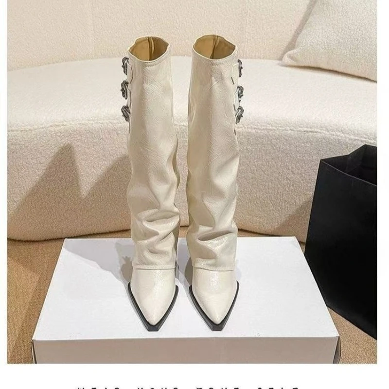 

Брючные ботинки на платформе с острым носком внутри, женские белые длинные рыцарские сапоги на танкетке с пряжкой на ремне без колена