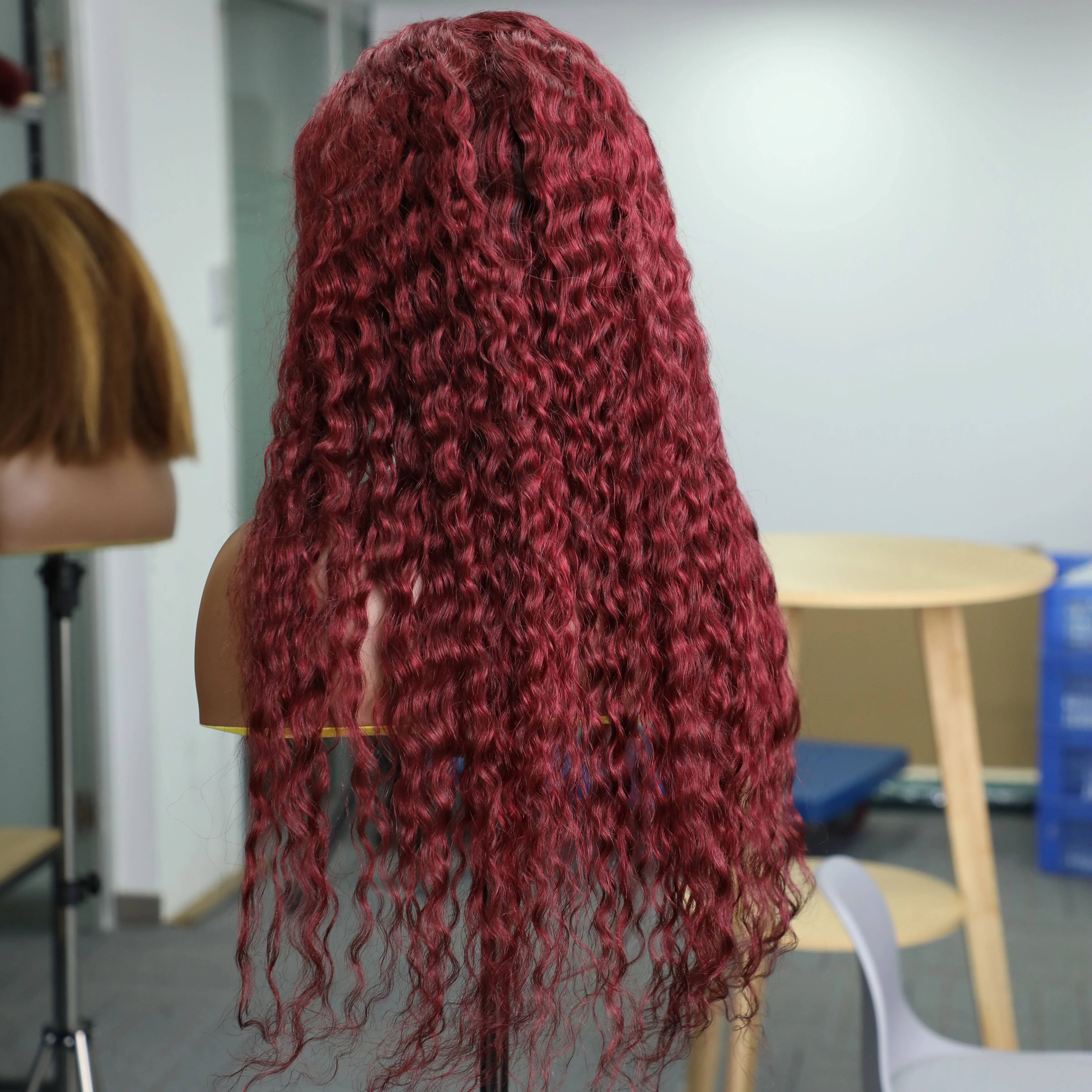 99J Bordeaux Water Wave 13x6 Kant Frontale Pruik Voor Vrouwen 13x4 HD Transparant Krullend Menselijk Haar pruiken PrePlucked Remy Haar 30 34Inch