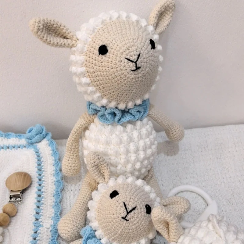 Anel educacional para recém-nascidos, brinquedo de dentição, desenho animado, cordeiro, ovelha, anel de madeira, chocalho, brinquedo de lã de crochê, toalha de corrente de chupeta personalizada