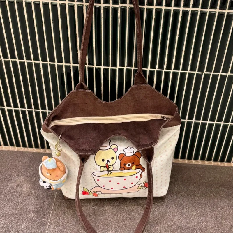 กระเป๋าผ้าแคนวาสสะพายไหล่ลายริลัคคุมะน่ารัก ขนาดใหญ่ จุของได้เยอะ เหมาะสำหรับใช้ในชีวิตประจำวัน นักเรียน นักศึกษา ใช้เดินทาง ของขวัญสไตล์ญี่ปุ่น