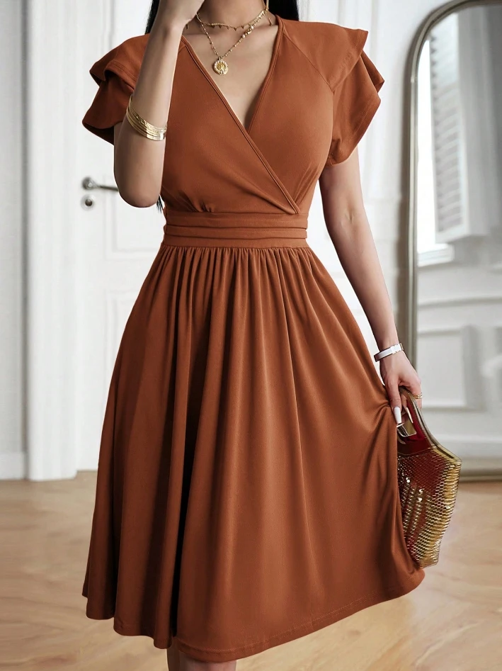 Women's fashionable and elegant dress, 2024 summer new V-neck solid color medium length dress, shipped within 48 hours