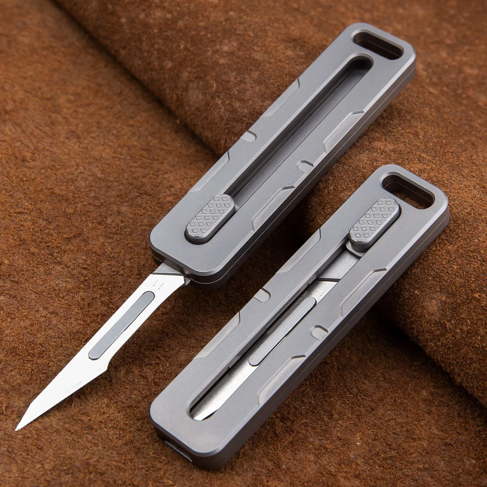 Titanium Sliding Blade Knife EDC Utility Key Knife Small Tool For Cutting Paper And Opening Boxe Replaceable NO.10 Scalpel Blade