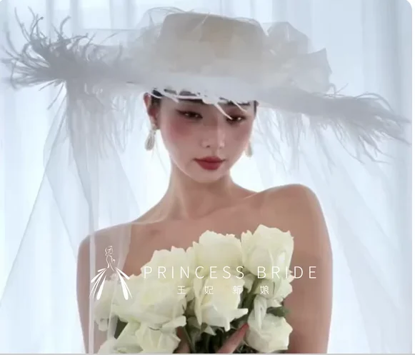 Feather hat with yarn show model retro elegant luxury hat