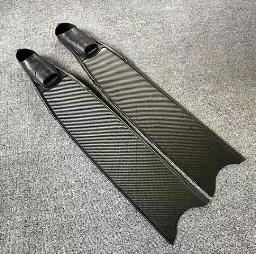 Thumbnail 4 - #39 Snorkelling Flippers Comparison Guide