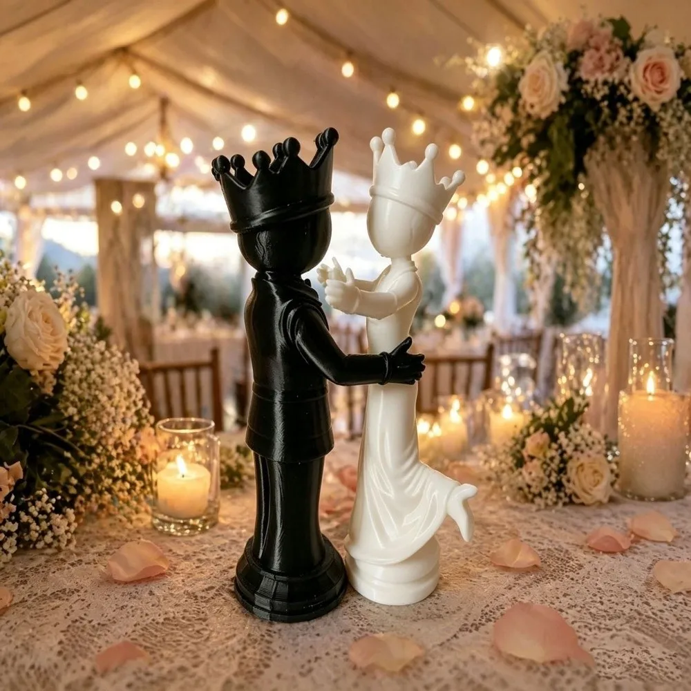 2pcs Lovers Statue 3D Printed Chess Couple Statues Creative Sculpture Desktop Ornaments Decoration Persons Figurine Office